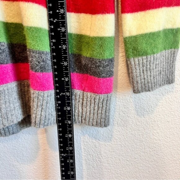 GAP 100% Lambswool Rainbow Stripe V-Neck Sweater Medium Multicolor Cozy - Picture 9 of 10